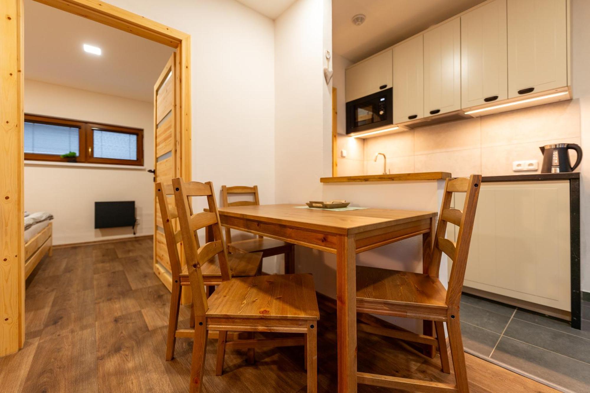 Wellness Pension Koliba Komorní Lhotka Zimmer foto